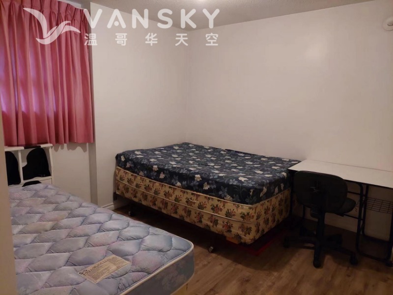 220831194909_629 bed 2.jpg